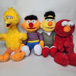 KAWS x UNIQLO Sesame Street Plush Lot Big Bird Bert Ernie Elmo 20" Authentic
